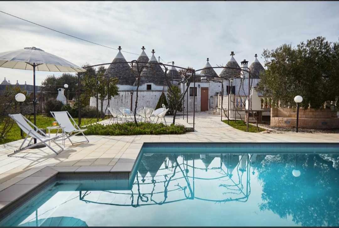 Вилла Trulli Azzalema With Exclusive Pool Бриндизи Экстерьер фото