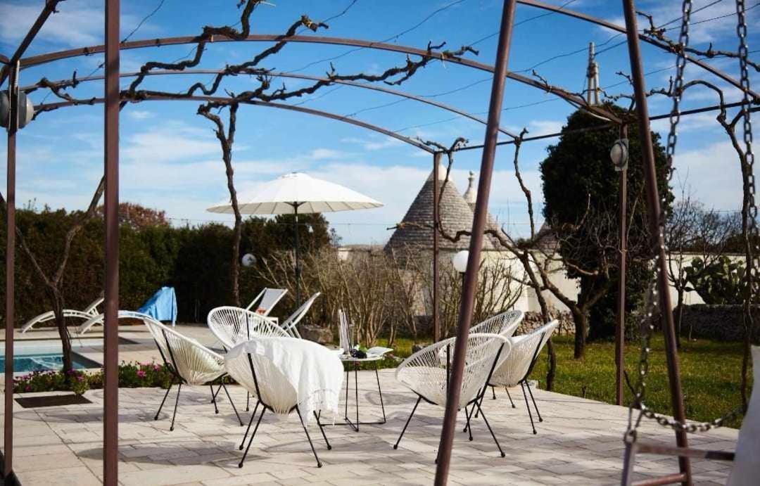 Вилла Trulli Azzalema With Exclusive Pool Бриндизи Экстерьер фото
